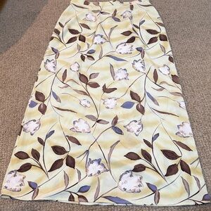 Tracy Evans Pale Yellow maxi skirt with soft pattern